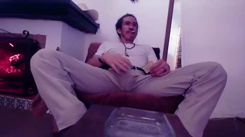 Mexican livin Off the Wall online show from July 19, 2:37 am
