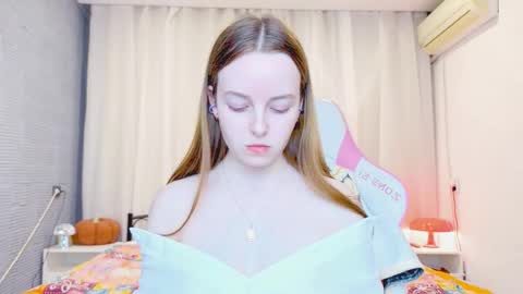 Alice online show from November 19, 6:52 pm