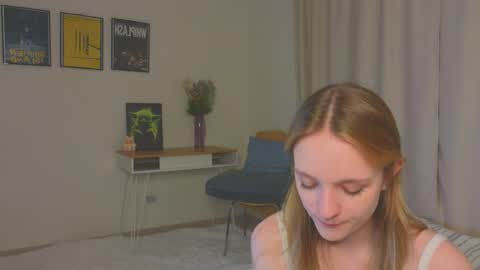Kate online show from May 13, 4:04 pm