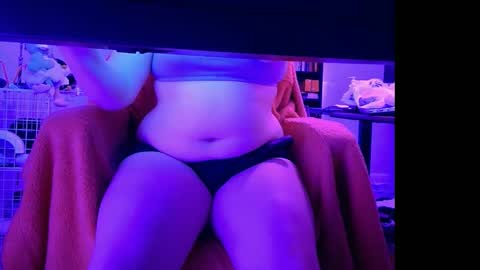 Bailey  online show from April 8, 2:11 am