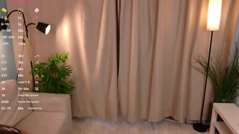 Snapshot of balabauss chatting on December 14, 7:14 am balabauss online show from December 14, 7:14 am