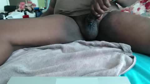 Snapshot of bama_g chatting on November 18, 3:56 am Living on the EDGEAlways working on the next O. Stroking Smoking and Throwing tknss online show from November 18, 3:56 am