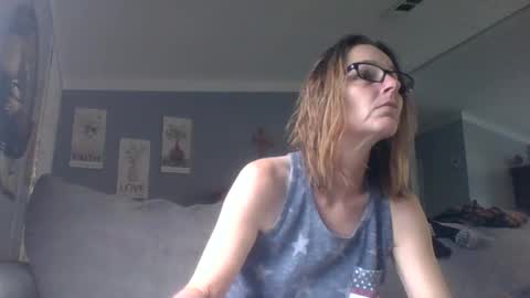 Snapshot of bamacpl80 chatting on May 1, 10:58 pm bamacpl80 online show from May 1, 10:58 pm
