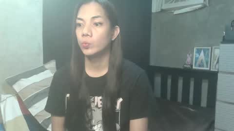 Snapshot of bambamts03 chatting on December 17, 8:20 am Bammy online show from December 17, 8:20 am