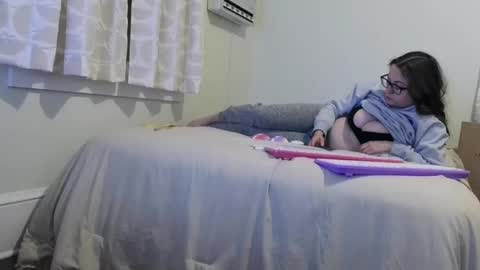 bambiboo8113 online show from November 18, 1:44 am