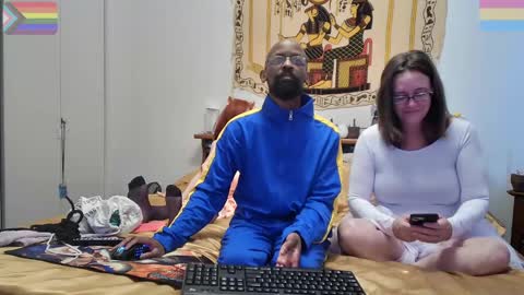 Snapshot of bandohusbando chatting on February 25, 5:58 pm Bando Husbando online show from February 25, 5:58 pm