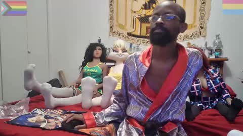 Snapshot of bandohusbando chatting on November 12, 2:56 am Bando Husbando online show from November 12, 2:56 am