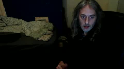 Snapshot of bangintoleather chatting on June 8, 1:09 am bangintoleather online show from June 8, 1:09 am