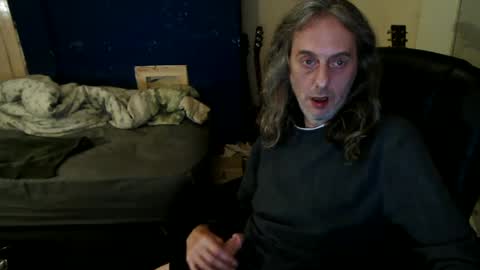 Snapshot of bangintoleather chatting on June 12, 2:43 am bangintoleather online show from June 12, 2:43 am