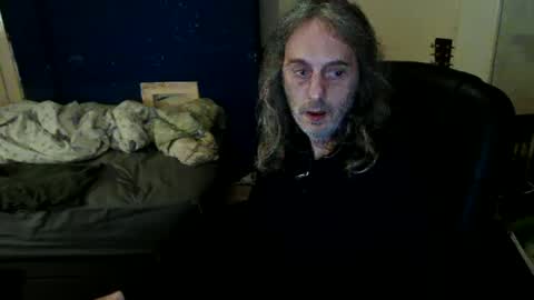 Snapshot of bangintoleather chatting on June 18, 2:12 am bangintoleather online show from June 18, 2:12 am