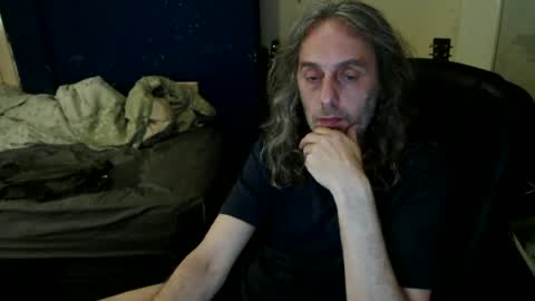 Snapshot of bangintoleather chatting on June 19, 2:16 am bangintoleather online show from June 19, 2:16 am