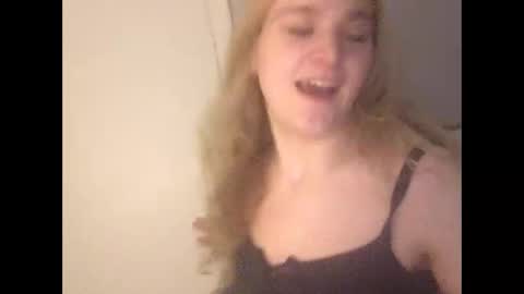 bansam1738 online show from May 16, 12:07 am