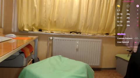       online show from November 21, 7:56 pm