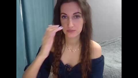 Snapshot of bany_brandy chatting on May 2, 4:34 pm Emma online show from May 2, 4:34 pm