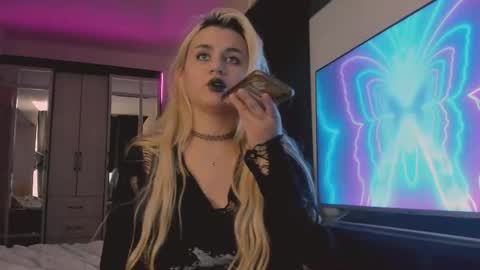 Snapshot of barbarasiren chatting on September 24, 4:10 pm barbarasiren online show from September 24, 4:10 pm