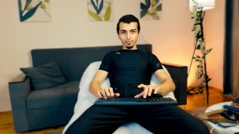 Snapshot of barbarboss chatting on November 30, 7:34 am John online show from November 30, 7:34 am