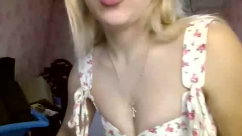 barbie___girl online show from November 10, 6:12 am