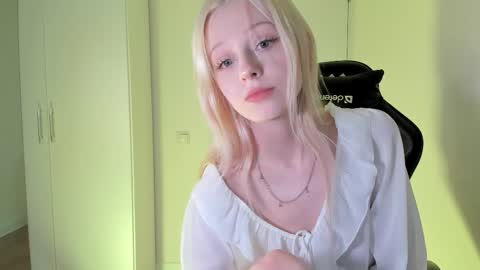 Bella online show from February 14, 12:51 am