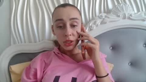 Kate online show from May 24, 11:04 am