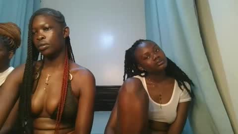 queen online show from January 12, 9:20 pm