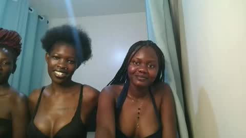 queen online show from March 19, 10:14 pm