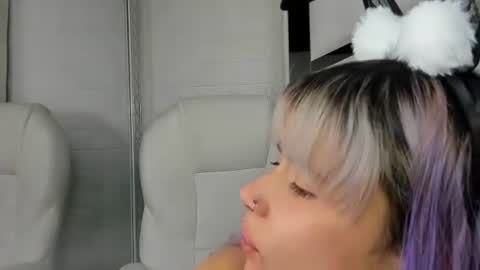 Snapshot of barbieambarx chatting on October 18, 2:18 pm Barbie online show from October 18, 2:18 pm