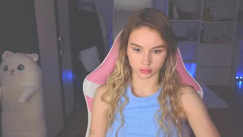 Snapshot of barbieee_doll chatting on June 6, 9:58 am Eva online show from June 6, 9:58 am