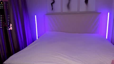  Emma online show from February 5, 8:57 pm