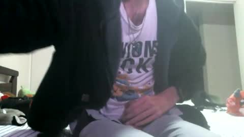 Snapshot of baronminuit69 chatting on July 19, 10:08 am baronminuit69 online show from July 19, 10:08 am