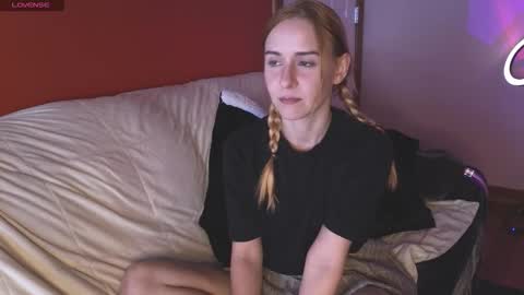 Snapshot of basementsettler chatting on October 26, 10:15 pm basementsettler online show from October 26, 10:15 pm