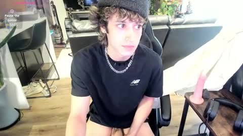 Snapshot of bashful4200 chatting on February 9, 10:32 pm ryan online show from February 9, 10:32 pm