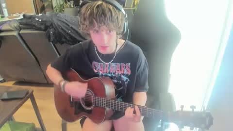 Snapshot of bashful4200 chatting on March 14, 10:15 pm ryan online show from March 14, 10:15 pm