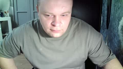 Snapshot of basi_look chatting on February 11, 10:15 am basi_look online show from February 11, 10:15 am