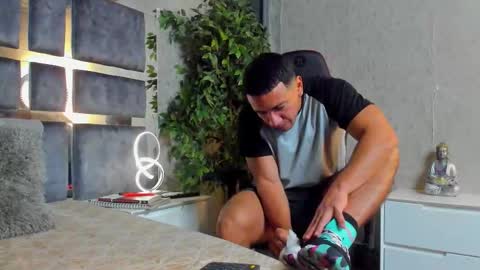 Bastian Independent Model online show from October 11, 2:59 pm