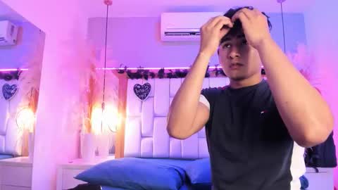 Snapshot of bastixvontade chatting on February 25, 12:31 am Bastian online show from February 25, 12:31 am