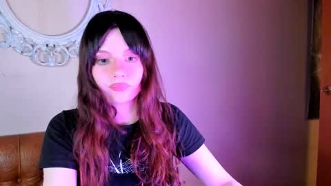 Snapshot of bat_laughing_bat chatting on April 18, 11:49 pm Ask me online show from April 18, 11:49 pm