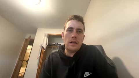 bate_bros84 online show from March 23, 5:17 pm