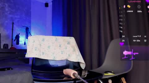 batty_queen online show from March 31, 1:51 am