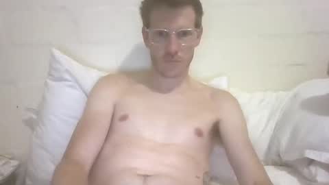 Snapshot of battyb1 chatting on November 9, 8:07 pm battyb1 online show from November 9, 8:07 pm