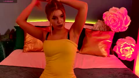 Snapshot of battymelody chatting on February 12, 11:16 am atty online show from February 12, 11:16 am