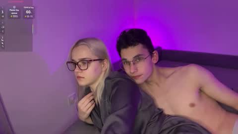 Snapshot of bawdycouple chatting on January 16, 1:59 pm Max and Bella online show from January 16, 1:59 pm