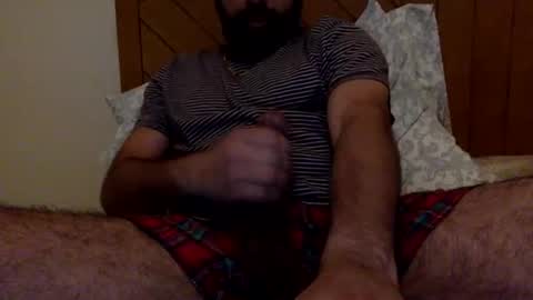 Snapshot of baydaddy408 chatting on March 10, 9:43 am baydaddy408 online show from March 10, 9:43 am