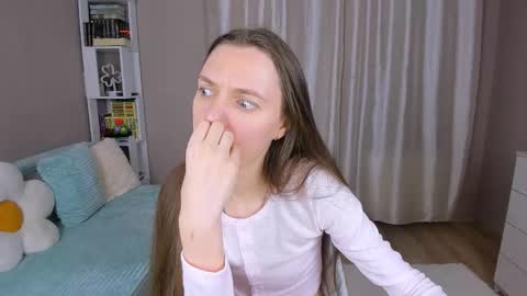 Snapshot of bb_lourels_ chatting on January 7, 3:36 pm Lourel I will be here on and online show from January 7, 3:36 pm