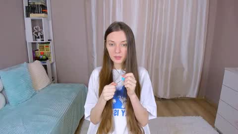 Snapshot of bb_lourels_ chatting on January 11, 12:32 pm Lourel I will be here on and online show from January 11, 12:32 pm