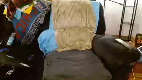 bbboooyyy11 online show from October 19, 12:44 am