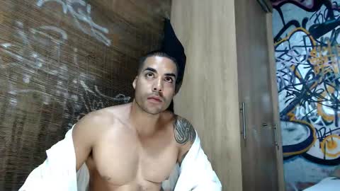 Justin online show from November 24, 11:59 pm