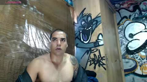 Justin online show from April 23, 8:00 pm