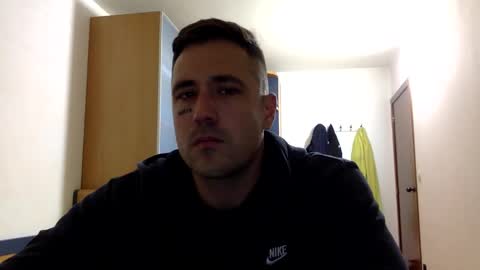 Snapshot of bbnamelezz chatting on November 4, 7:46 pm BB Namelezz online show from November 4, 7:46 pm