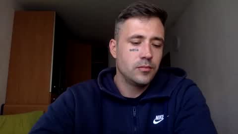 Snapshot of bbnamelezz chatting on April 12, 5:51 pm BB Namelezz online show from April 12, 5:51 pm