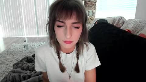Snapshot of bbshasta chatting on June 27, 1:32 am Shasta online show from June 27, 1:32 am